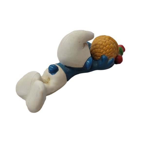 Vintage 1983 Schleich Peyo Clumsy Smurf Apple Basket Figure PVC Hong Kong - Picture 7 of 11